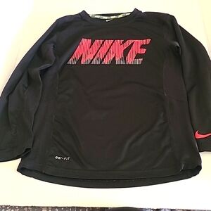 Nike long sleeve tee